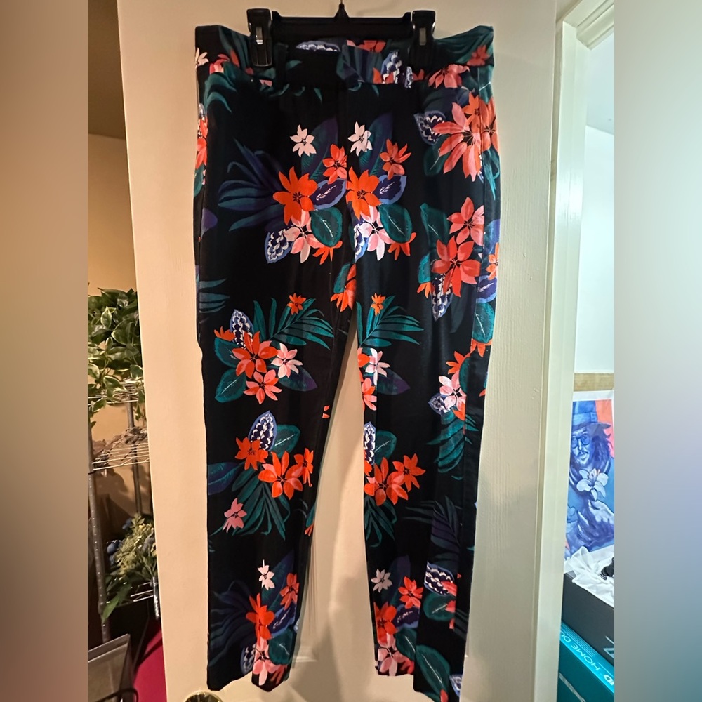 Old Navy Pixie Size 10 pink black pant